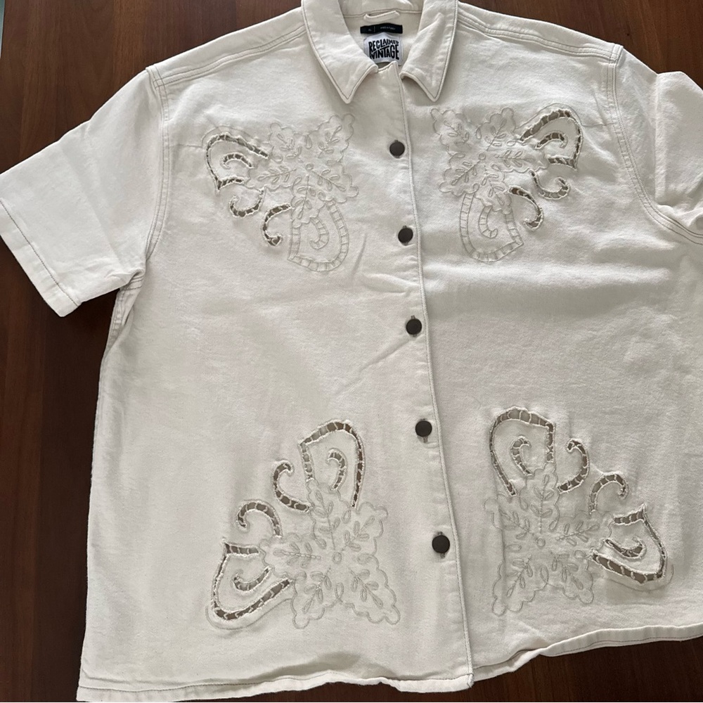 Reclaimed Vintage Cream Denim Short Sleeve Button-Up Shirt with Embroidery - Picture 10 of 15